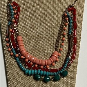 SHB Multicolor Beaded Statement Necklace. Goldtone.